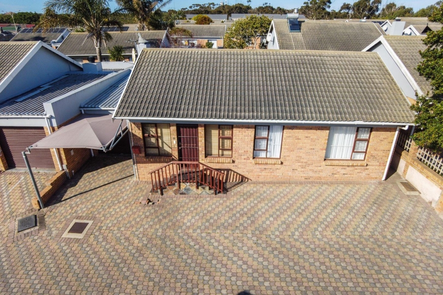 3 Bedroom Property for Sale in Heiderand Western Cape
